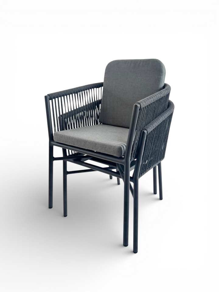 LIMONE Sessel gestapelt